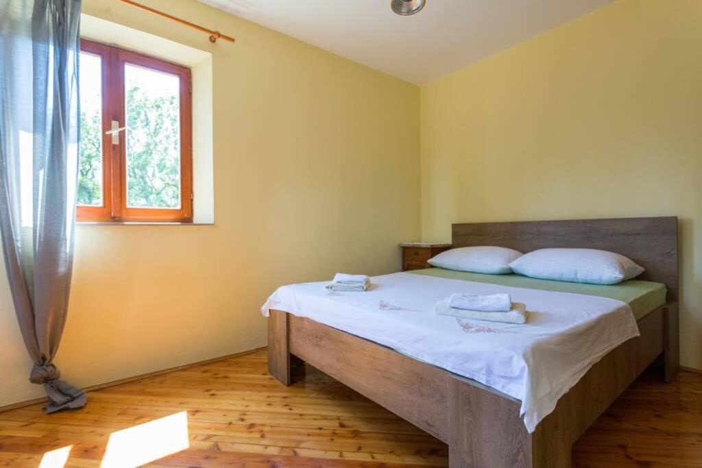 Čilipi Sleep & Fly Cottage מראה חיצוני תמונה